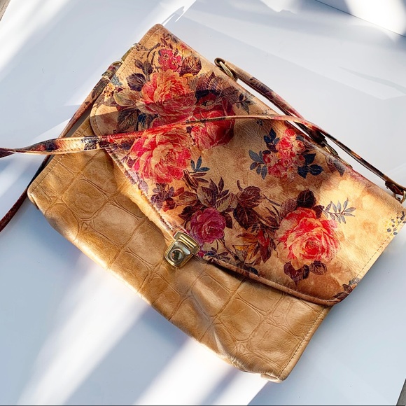 Vintage Handbags - Vintage Inspired Leather Crossbody Handbag by Etui